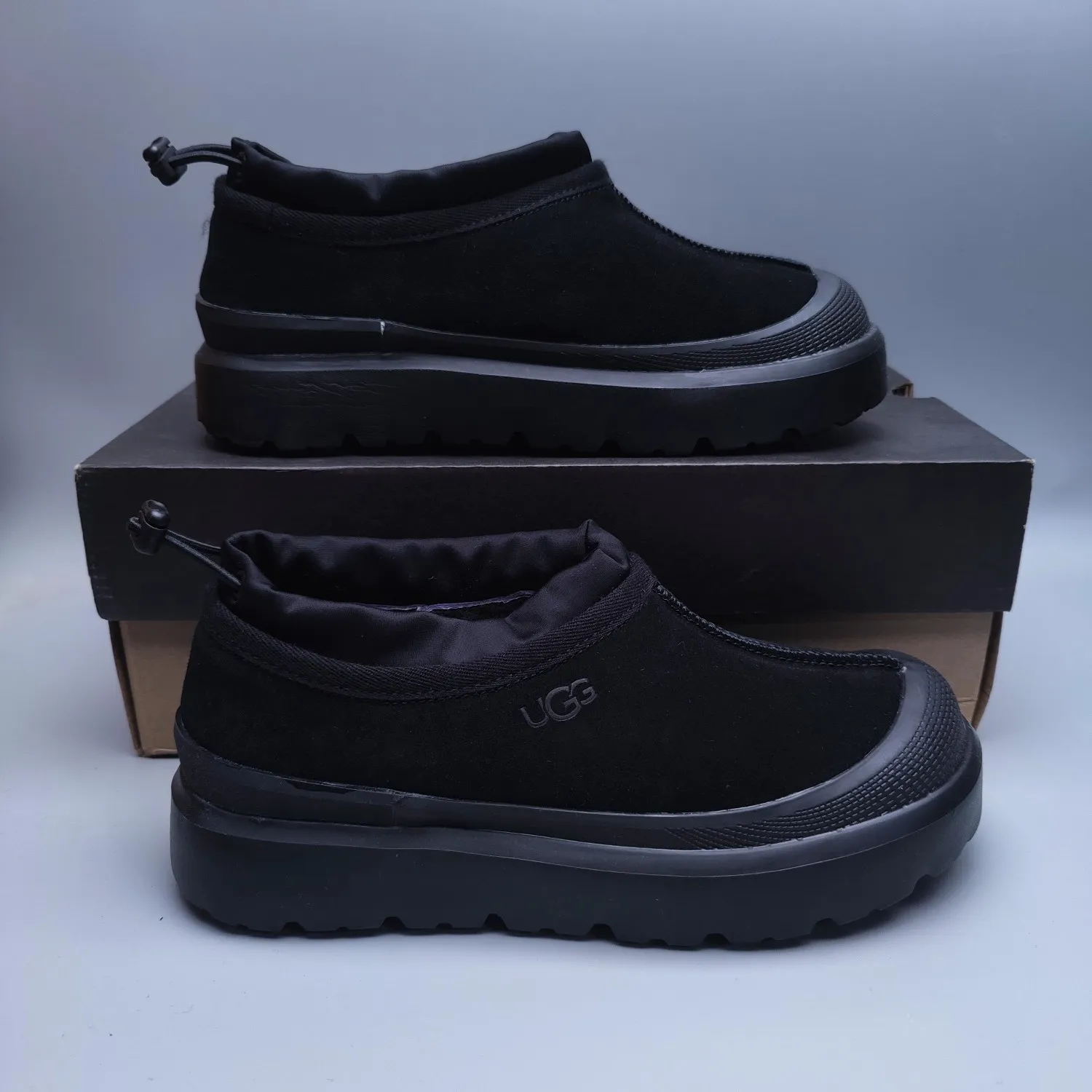 💰520 UGG sheepskin all-in-one snow boots 4096 slip-on casual trendy Wang Yibo men's and women's shoes Color: white red black blue yellow light gray dark gray green Matching sizes: 35-45